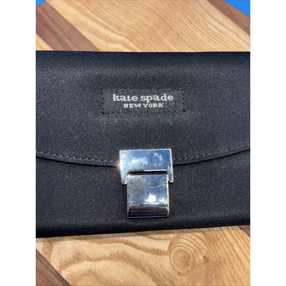 NWOT Kate Spade Iconic Black Nylon Wallet Billfold Zip Around Silver Hardware - Picture 2 of 6